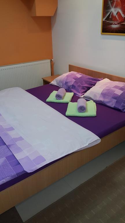 Hostel Paparazzo & Apartmens Kikinda Luaran gambar