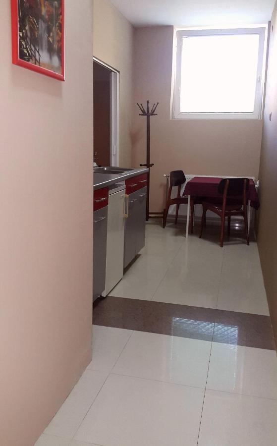 Hostel Paparazzo & Apartmens Kikinda Luaran gambar