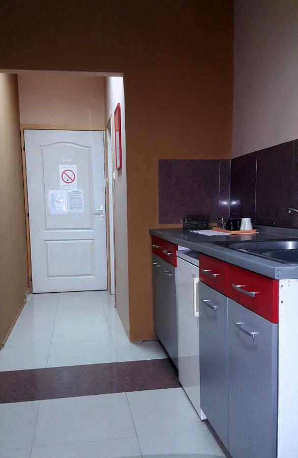 Hostel Paparazzo & Apartmens Kikinda Luaran gambar